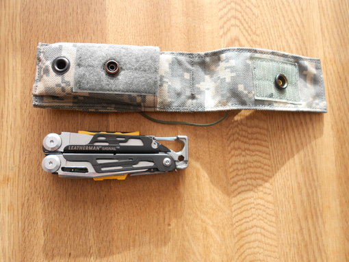 Leatherman Signal en foedraal