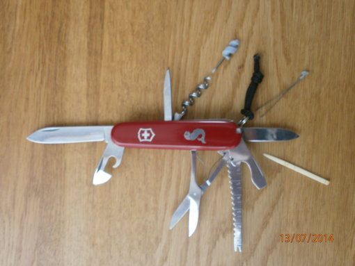 Victorinox Fisherman opengevouwen