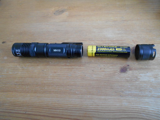 Nitecore MH10 met 18650 oplaadbare batterij